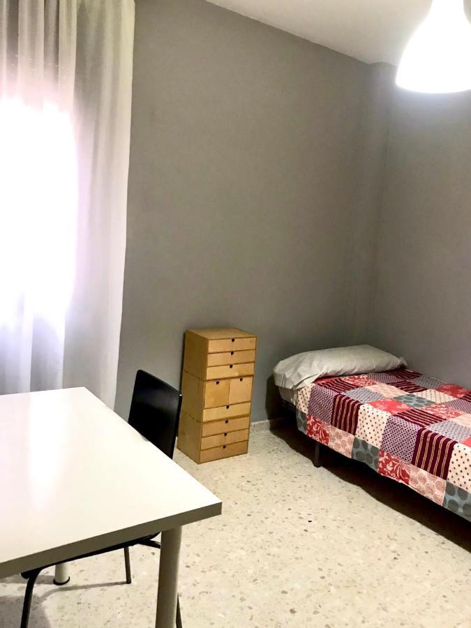 Puerta Granada Apartment Antequera Bagian luar foto